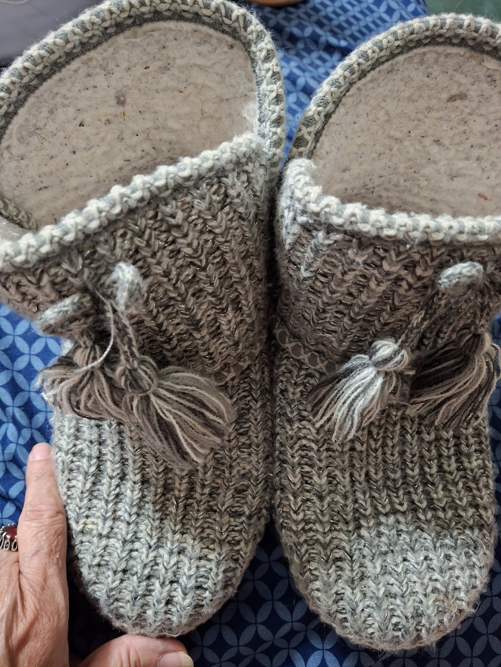 Muk Luks Gray Knit Tassel Women’s Slipper Boots